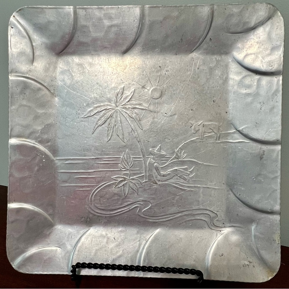 Everlast Hand Forged 12 x‎ 12 Scene w/Decorative Scalloping Along Sides - 1950’s